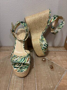 NWOT Jessica Simpson Kamindi Tropical Espadrille Wedge Sandals (no box)